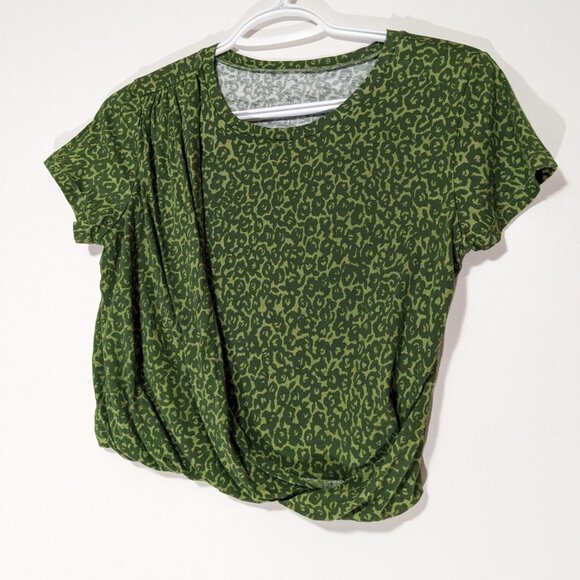 *3/$10* BNWT Anthropologie Leopard Print Cropped Short Sleeve Top Green Size XS - Picture 3 of 8